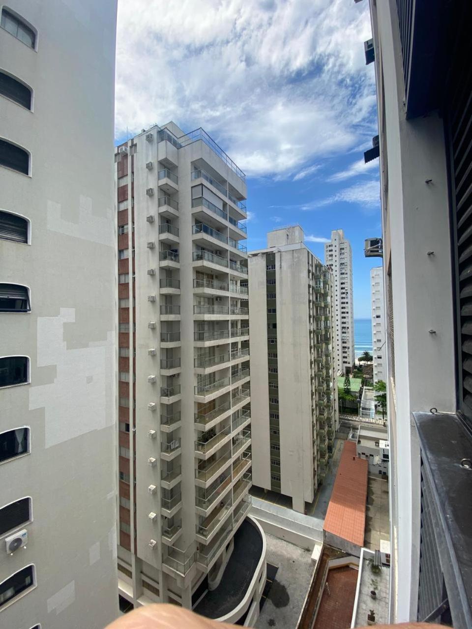 2 Dorm L Piscina L Sauna L Garagem L 200M Da Praia Das Pitangueiras Guarujá Exterior photo