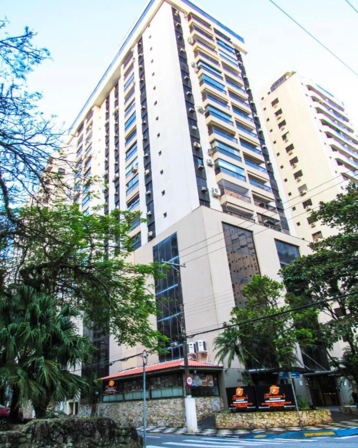 2 Dorm L Piscina L Sauna L Garagem L 200M Da Praia Das Pitangueiras Guarujá Exterior photo
